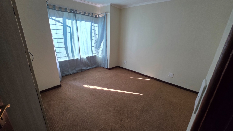 2 Bedroom Property for Sale in Montana Tuine Gauteng