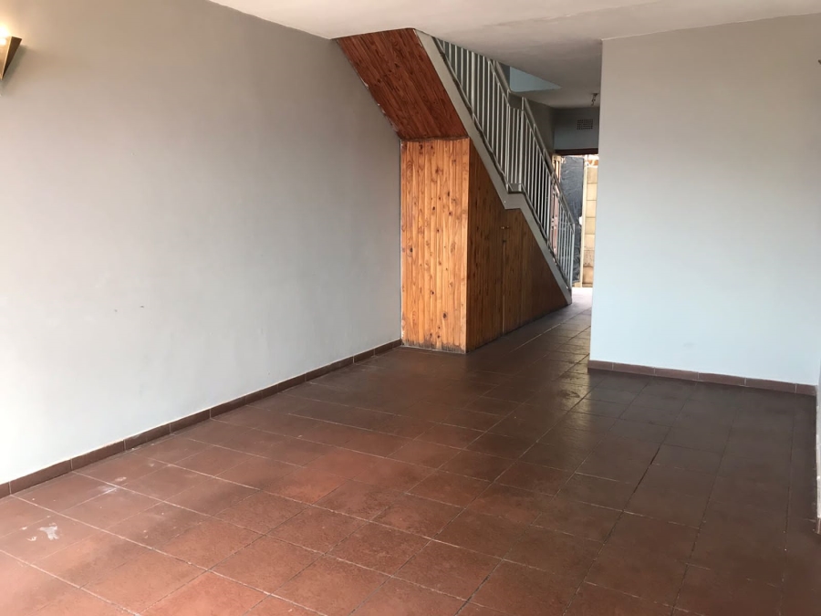 2 Bedroom Property for Sale in Silverfields Gauteng