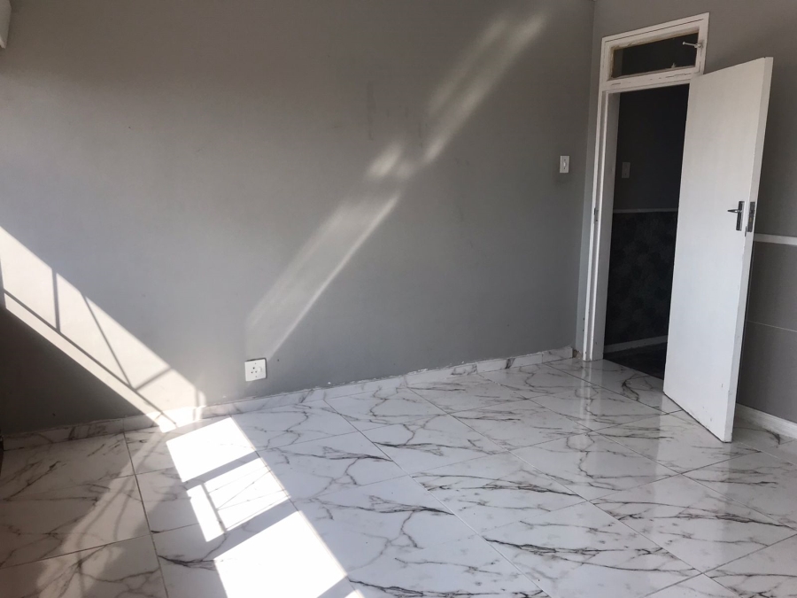 2 Bedroom Property for Sale in Silverfields Gauteng