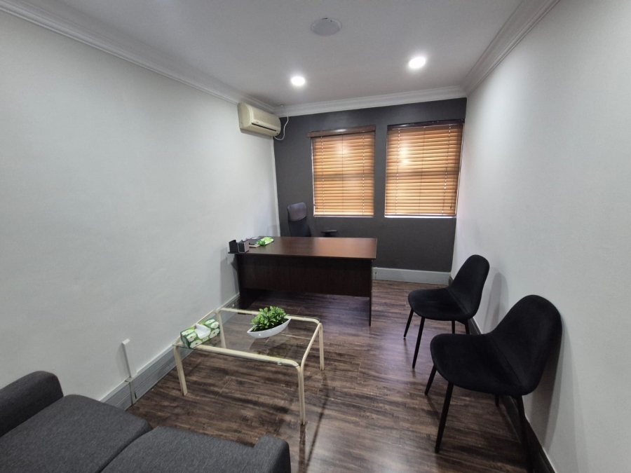 To Let Commercial Property for Rent in Die Hoewes Gauteng