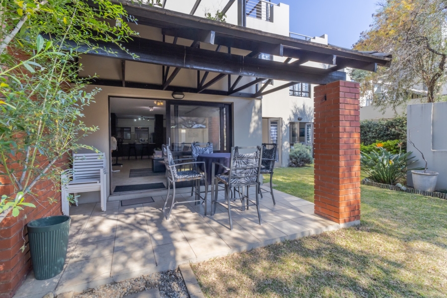 2 Bedroom Property for Sale in Lonehill Gauteng