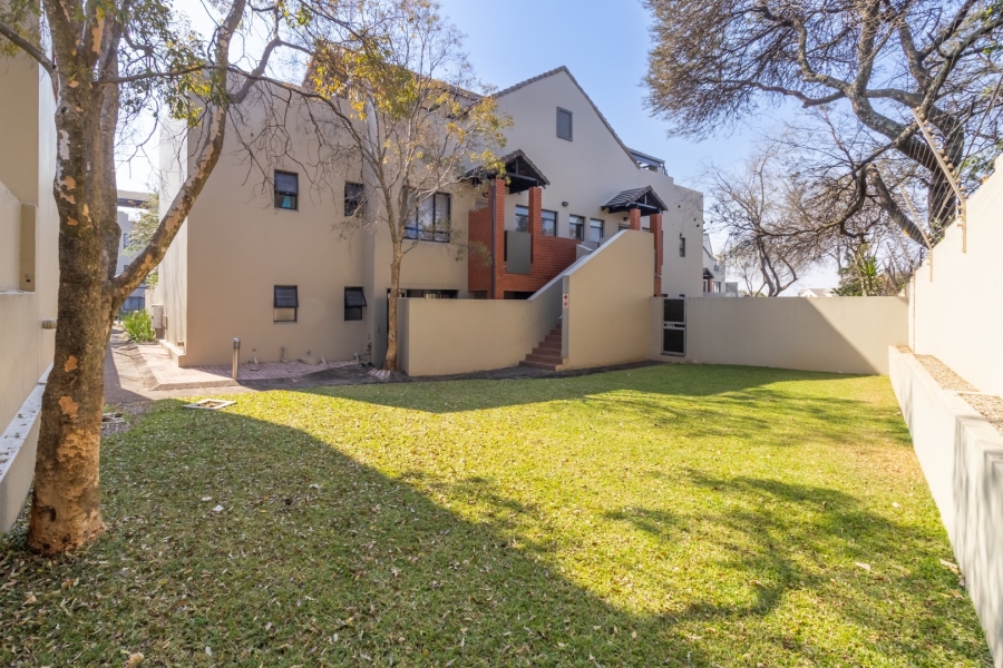 2 Bedroom Property for Sale in Lonehill Gauteng