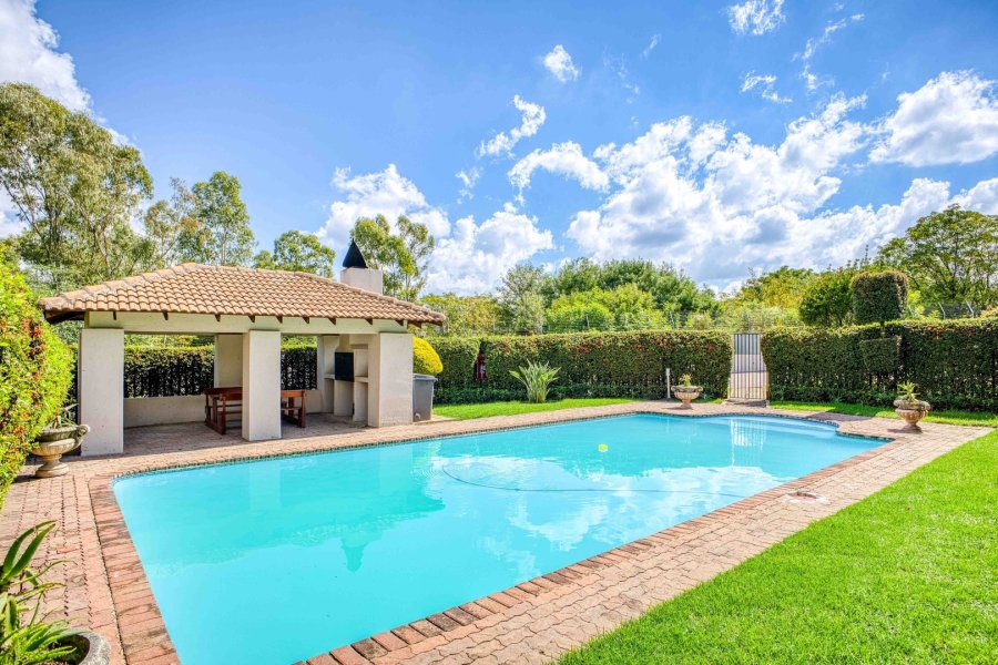 To Let 2 Bedroom Property for Rent in Sunninghill Gauteng
