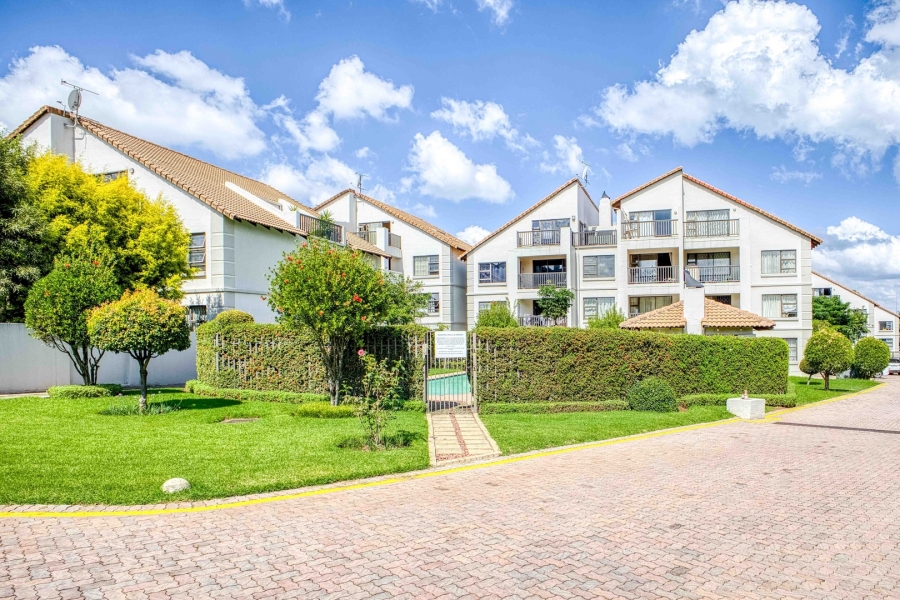 To Let 2 Bedroom Property for Rent in Sunninghill Gauteng