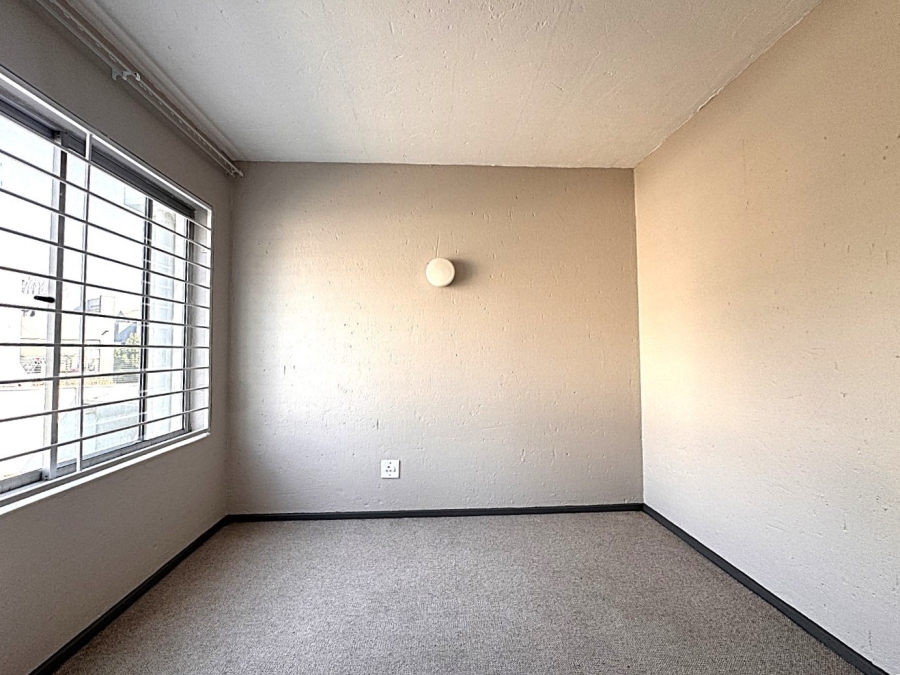 2 Bedroom Property for Sale in Rivonia Gauteng