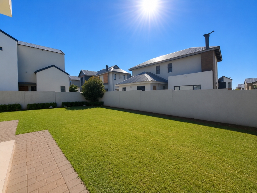 3 Bedroom Property for Sale in Louwlardia Gauteng