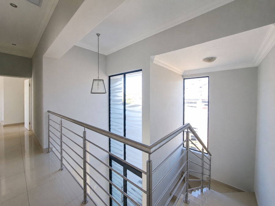 3 Bedroom Property for Sale in Louwlardia Gauteng