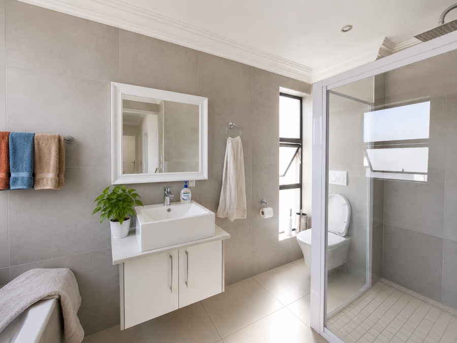 3 Bedroom Property for Sale in Louwlardia Gauteng