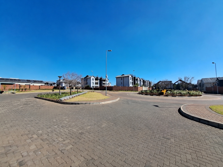 3 Bedroom Property for Sale in Louwlardia Gauteng