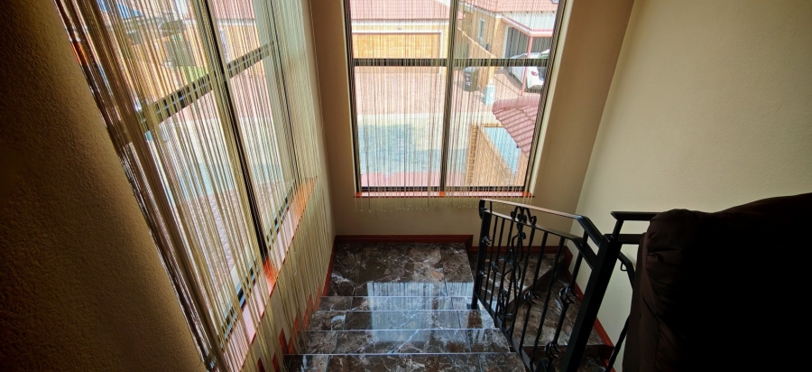 3 Bedroom Property for Sale in New Market Park Gauteng