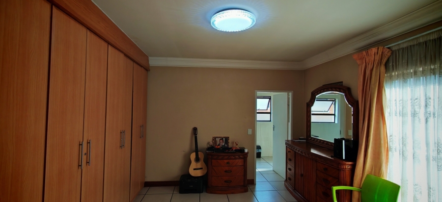 3 Bedroom Property for Sale in New Market Park Gauteng