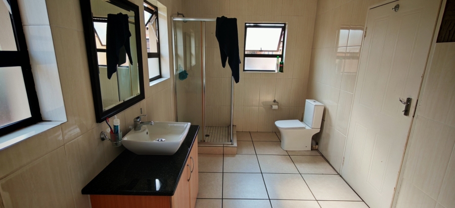 3 Bedroom Property for Sale in New Market Park Gauteng