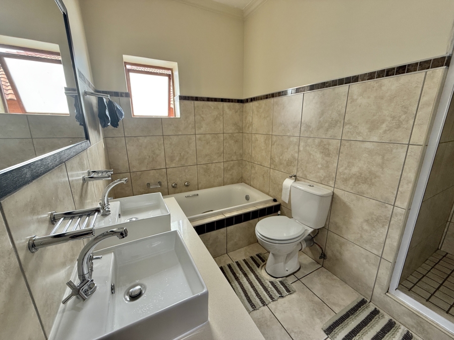 3 Bedroom Property for Sale in Pretorius Park Gauteng