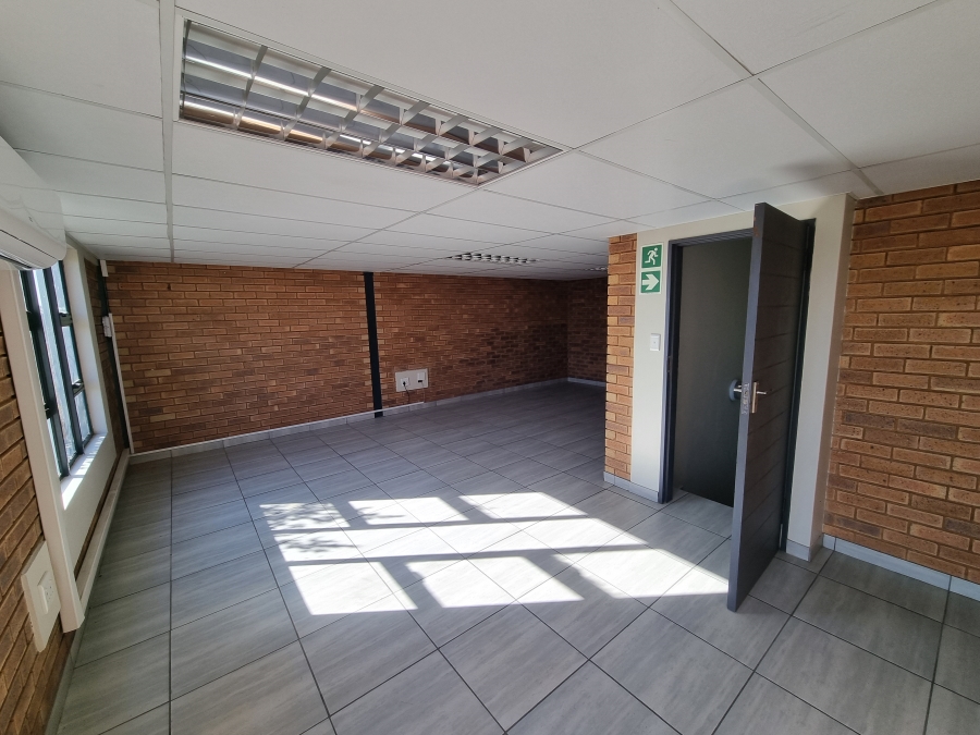 To Let Commercial Property for Rent in Hennopspark Gauteng