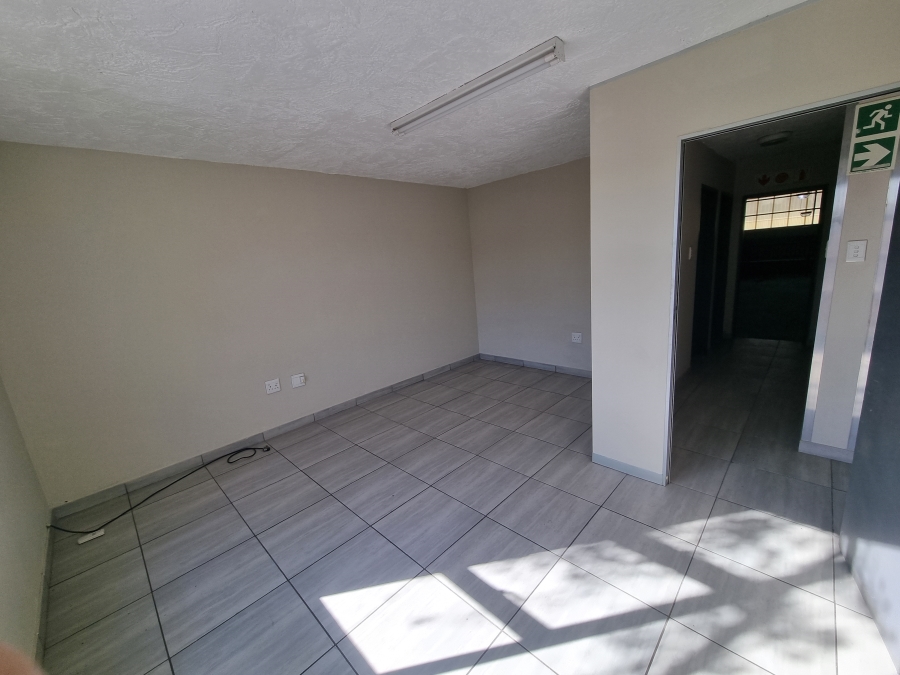 To Let Commercial Property for Rent in Hennopspark Gauteng