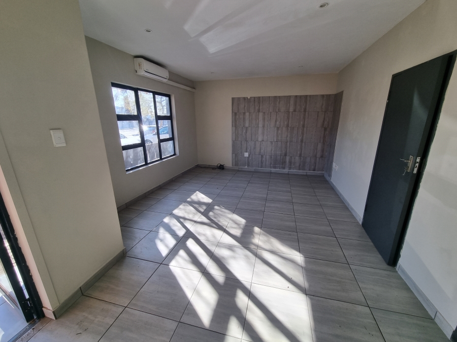 To Let Commercial Property for Rent in Hennopspark Gauteng