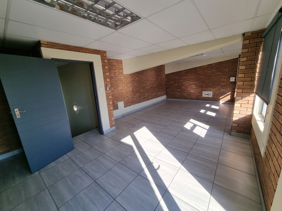 To Let Commercial Property for Rent in Hennopspark Gauteng