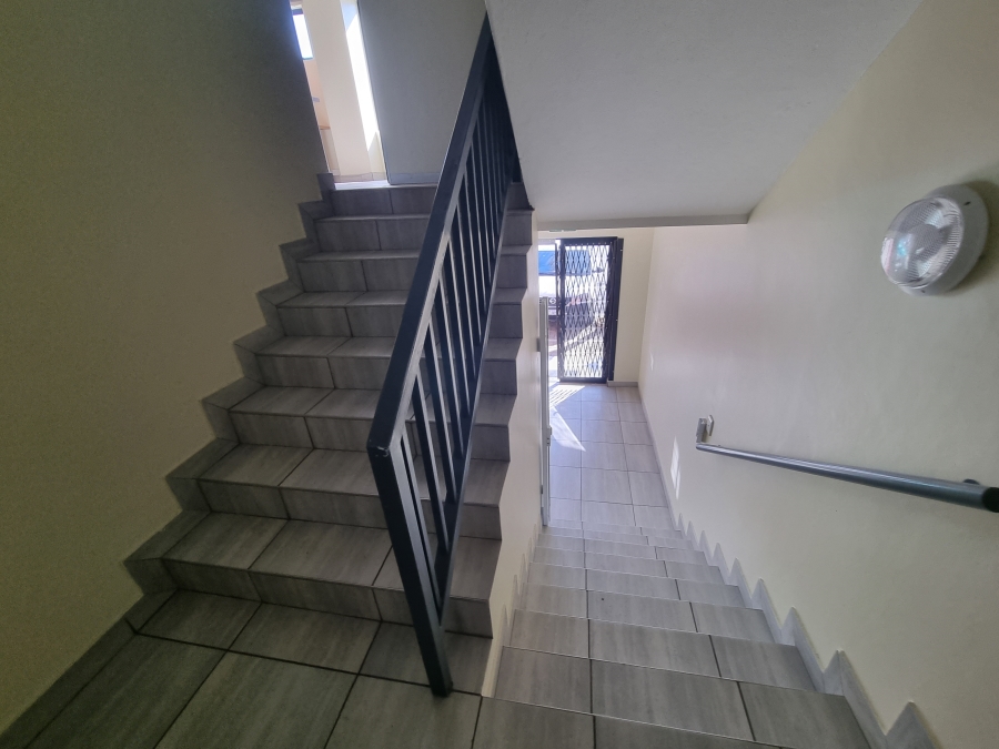To Let Commercial Property for Rent in Hennopspark Gauteng