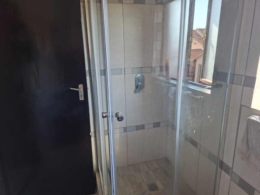 2 Bedroom Property for Sale in Carlswald Gauteng