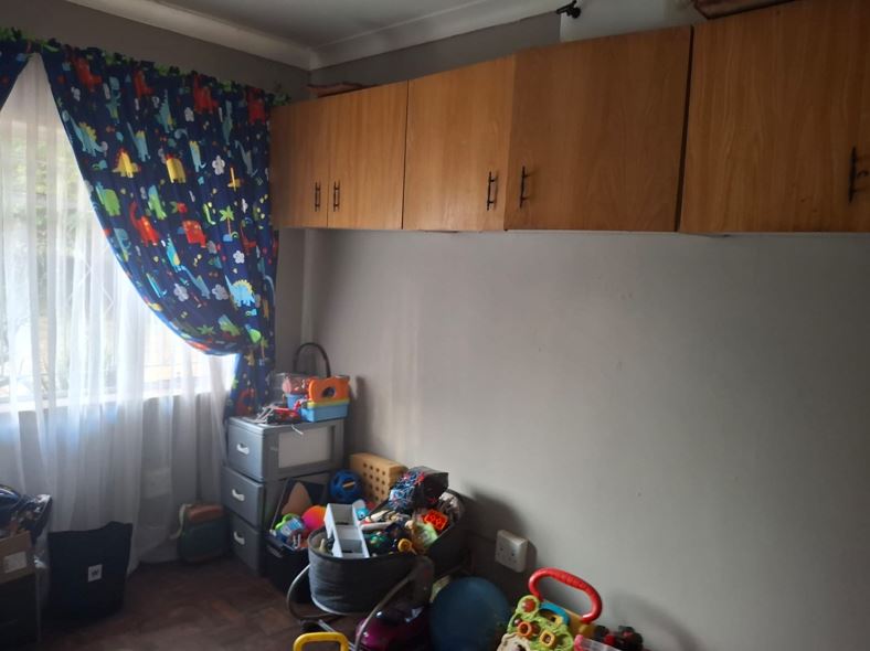 5 Bedroom Property for Sale in Middelvlei A H Gauteng