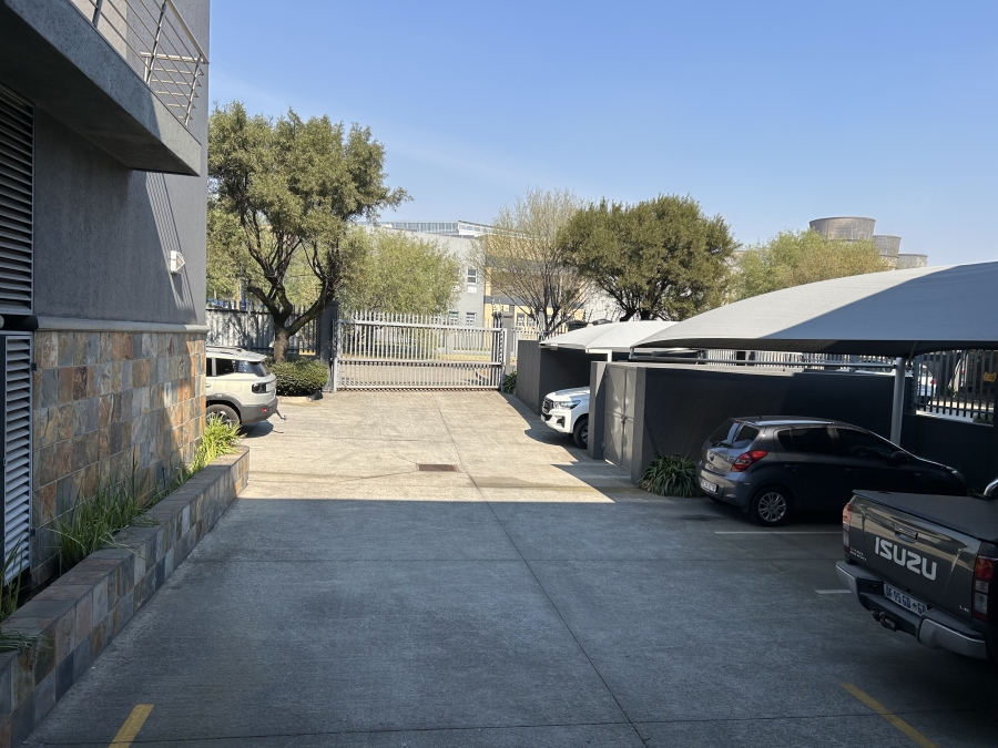 To Let Commercial Property for Rent in Spartan Gauteng