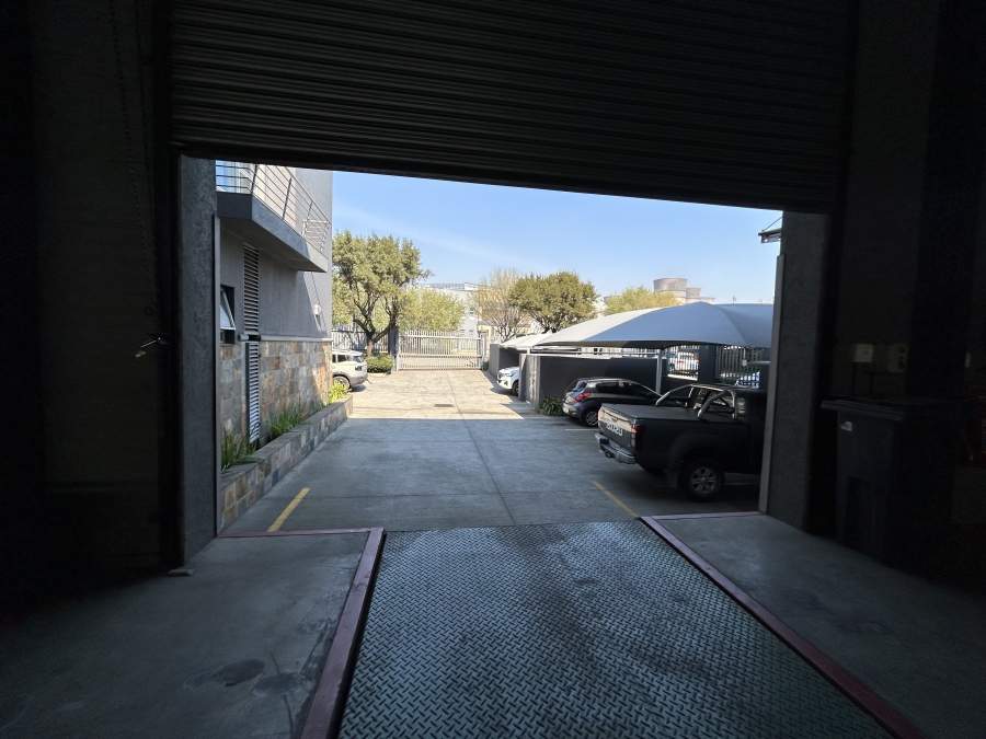 To Let Commercial Property for Rent in Spartan Gauteng
