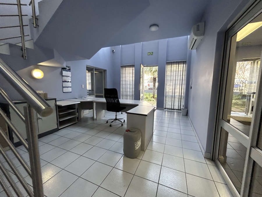 To Let Commercial Property for Rent in Spartan Gauteng