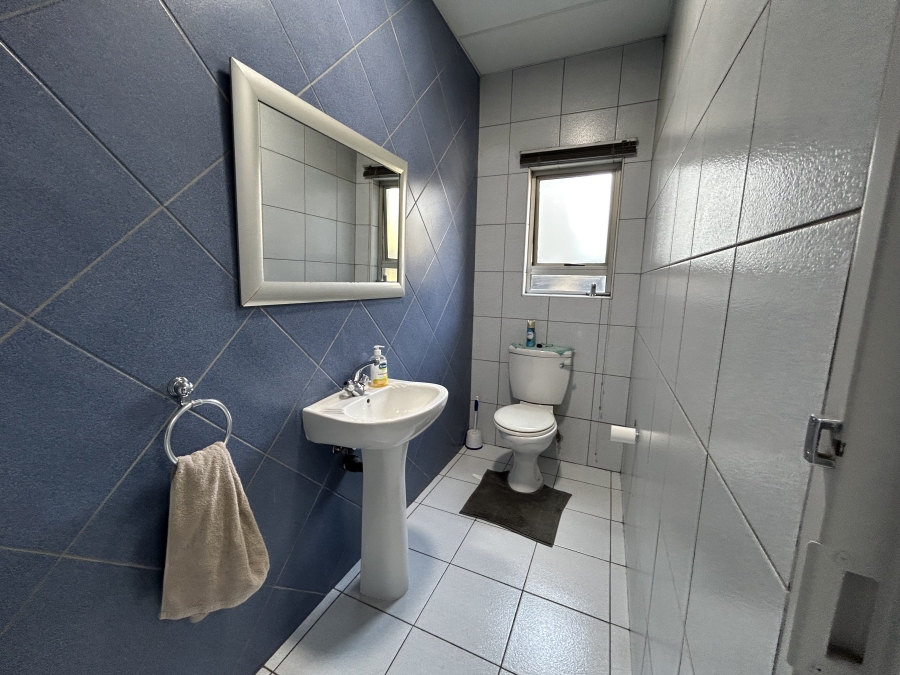 To Let Commercial Property for Rent in Spartan Gauteng