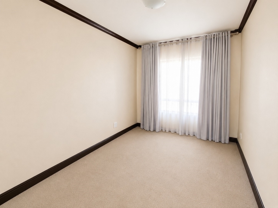 To Let 3 Bedroom Property for Rent in Maroeladal Gauteng