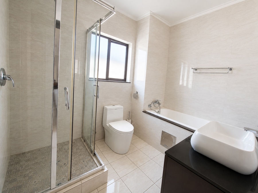 To Let 3 Bedroom Property for Rent in Maroeladal Gauteng