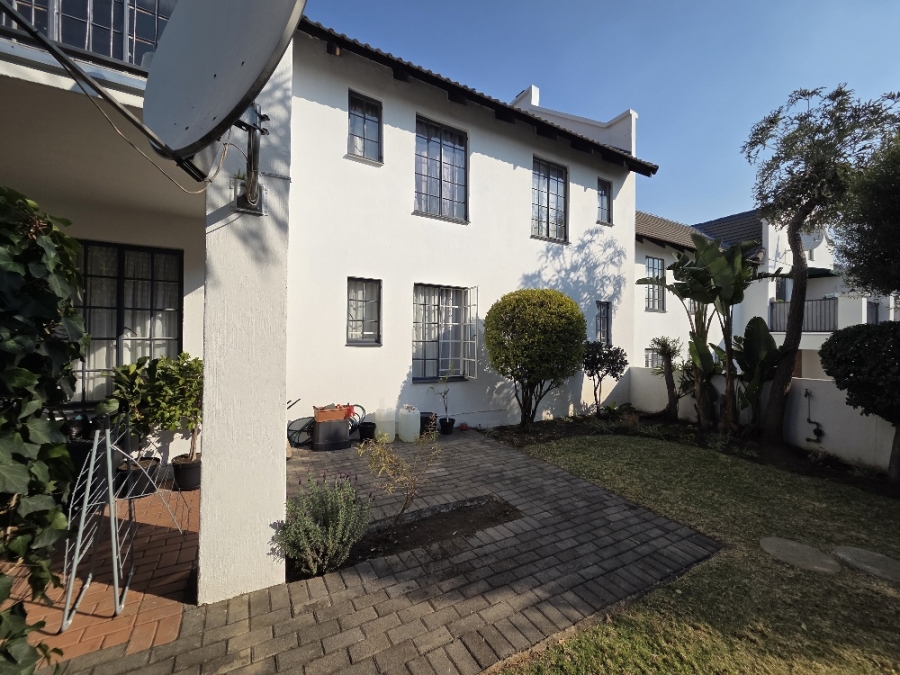 3 Bedroom Property for Sale in Marais Steyn Park Gauteng