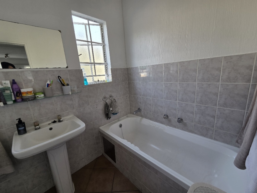 3 Bedroom Property for Sale in Marais Steyn Park Gauteng