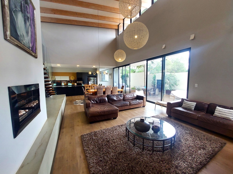 4 Bedroom Property for Sale in Waterkloof Gauteng