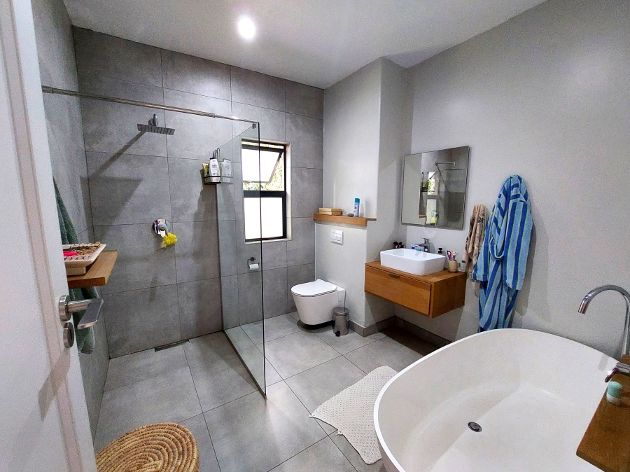 4 Bedroom Property for Sale in Waterkloof Gauteng