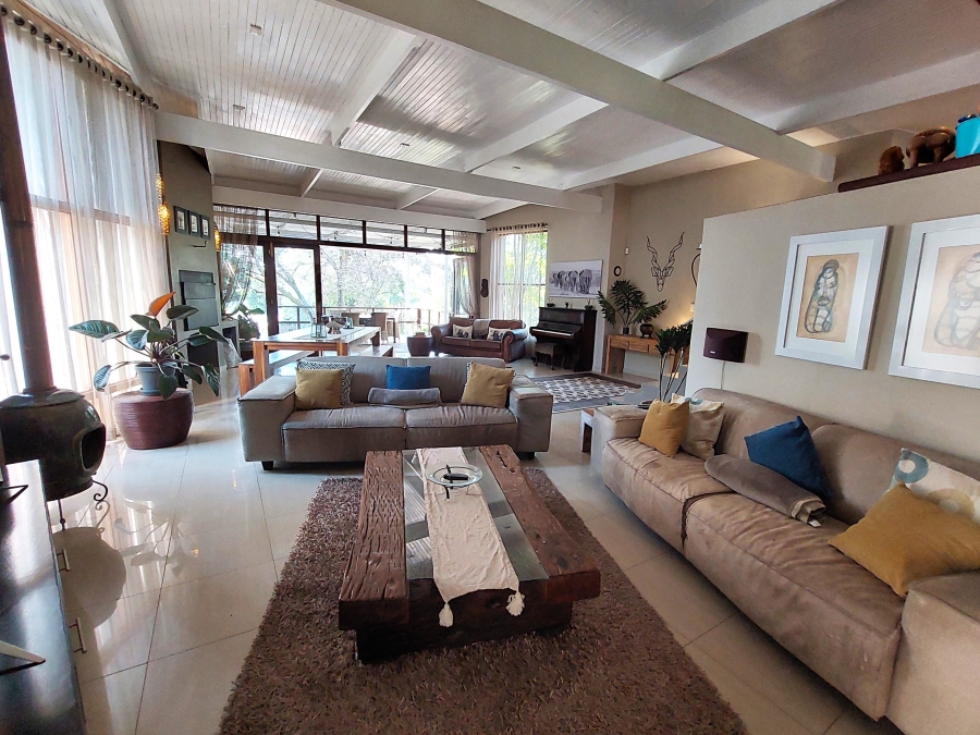 5 Bedroom Property for Sale in Waterkloof Ridge Gauteng