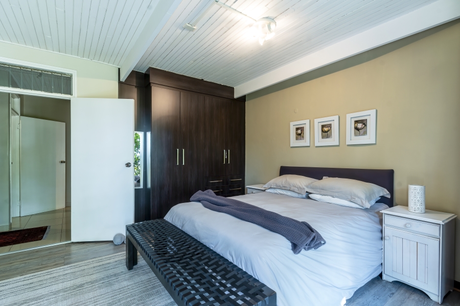 5 Bedroom Property for Sale in Waterkloof Ridge Gauteng