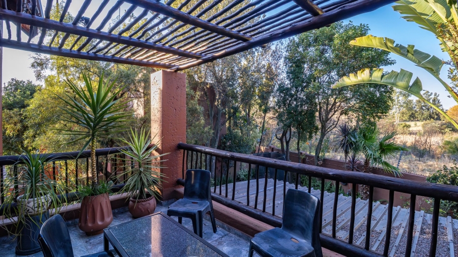 2 Bedroom Property for Sale in Magaliessig Gauteng