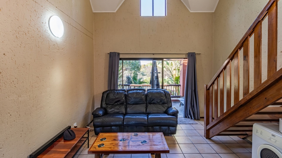 2 Bedroom Property for Sale in Magaliessig Gauteng
