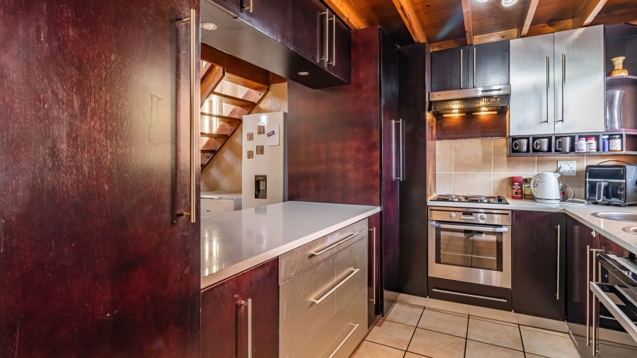 2 Bedroom Property for Sale in Magaliessig Gauteng