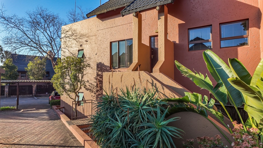 2 Bedroom Property for Sale in Magaliessig Gauteng