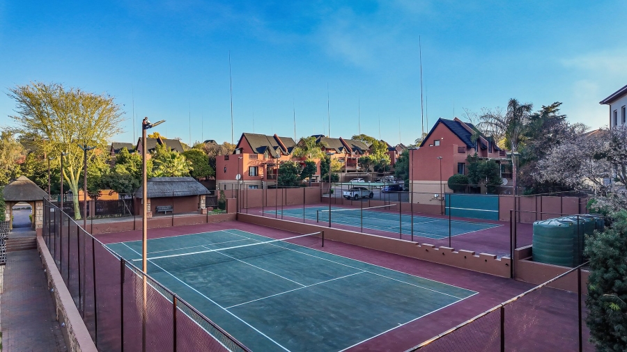 2 Bedroom Property for Sale in Magaliessig Gauteng