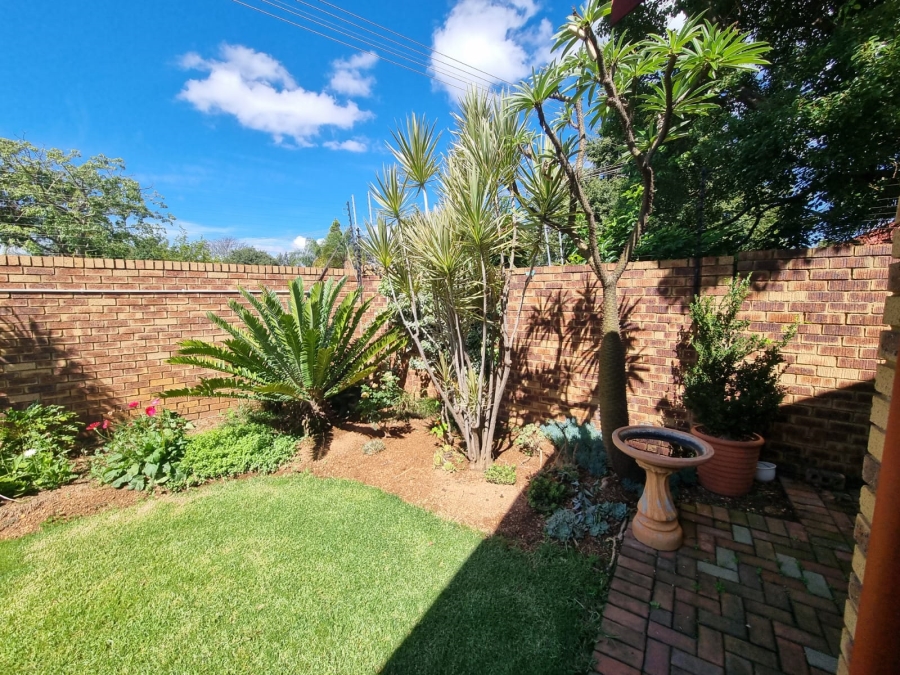 2 Bedroom Property for Sale in Meyerspark Gauteng