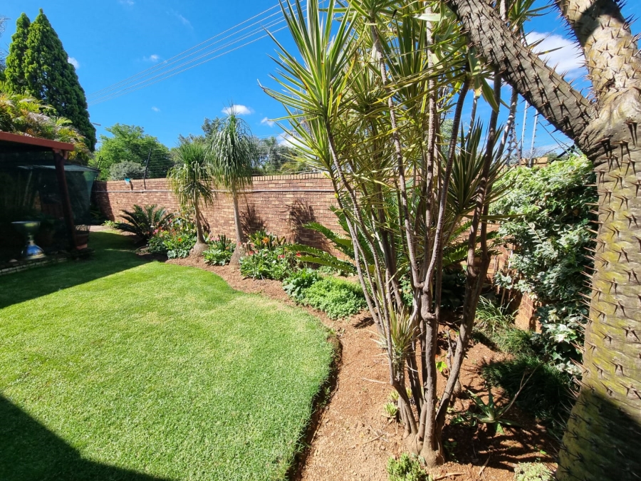 2 Bedroom Property for Sale in Meyerspark Gauteng