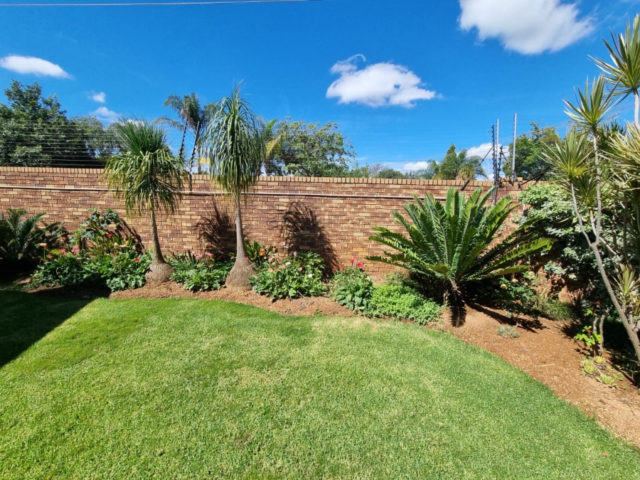 2 Bedroom Property for Sale in Meyerspark Gauteng