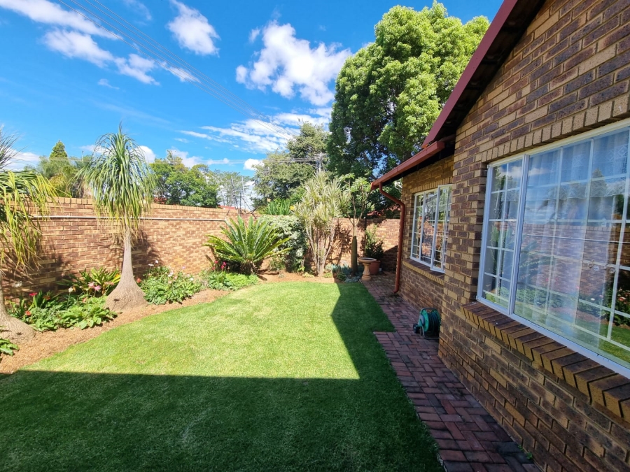 2 Bedroom Property for Sale in Meyerspark Gauteng