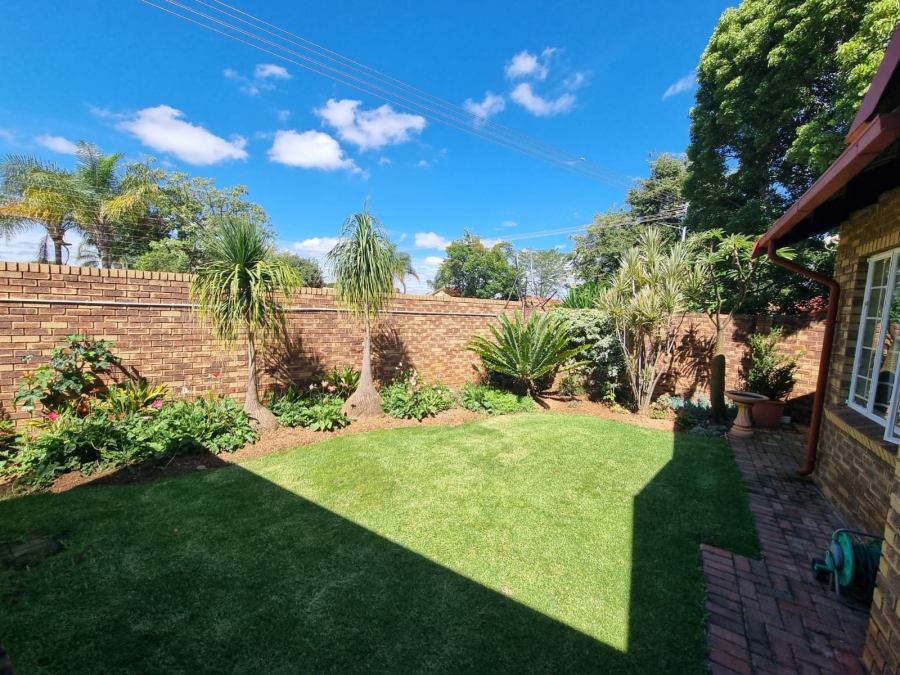 2 Bedroom Property for Sale in Meyerspark Gauteng