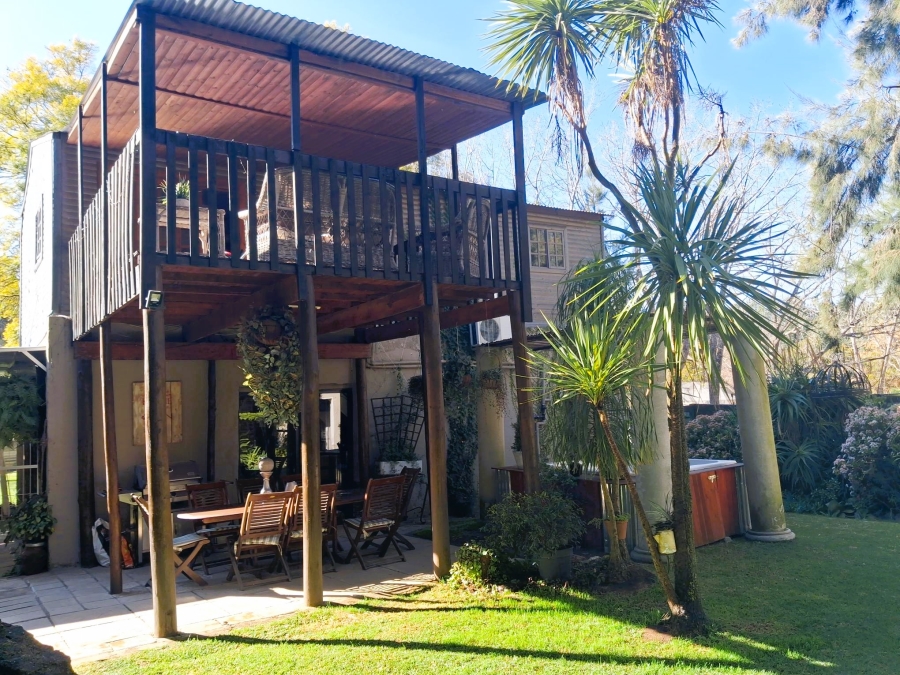 12 Bedroom Property for Sale in Glen Austin Gauteng