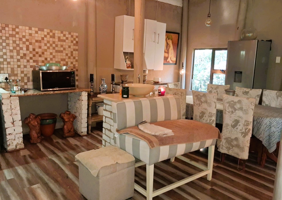 12 Bedroom Property for Sale in Glen Austin Gauteng
