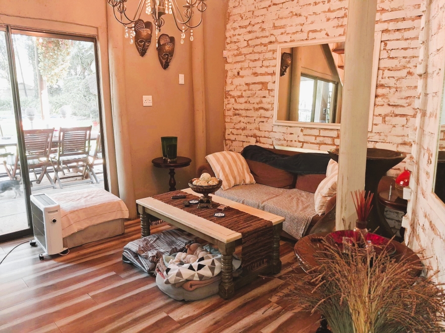 12 Bedroom Property for Sale in Glen Austin Gauteng