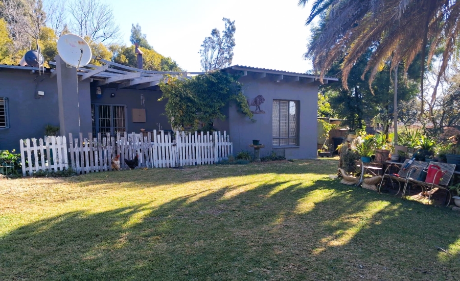 12 Bedroom Property for Sale in Glen Austin Gauteng
